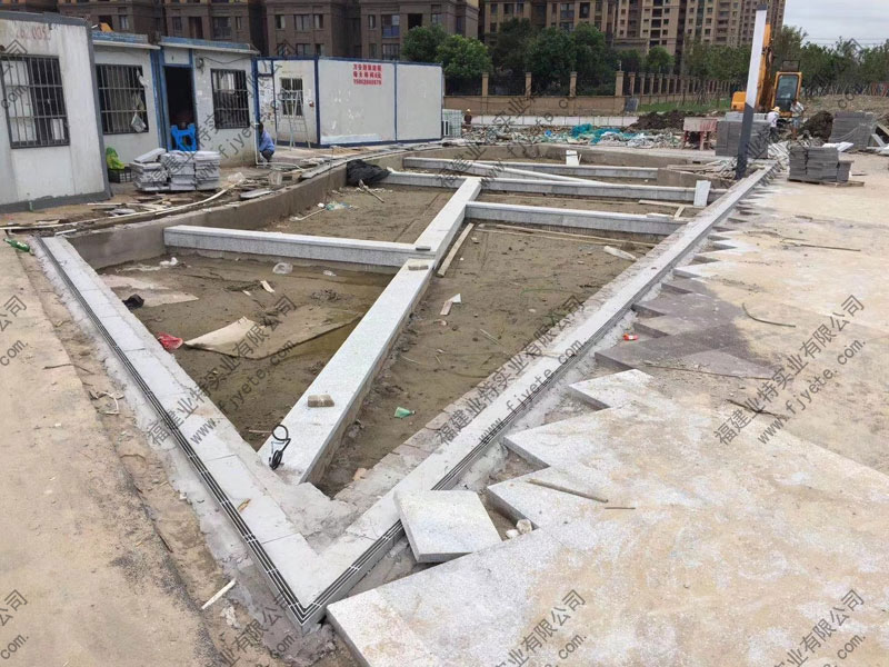 廣場排水溝蓋板施工